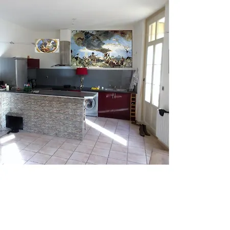 아파트 One Bedroom Place De L'eglise,